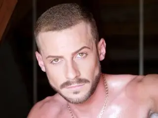 Free photos camshow KyrosLion